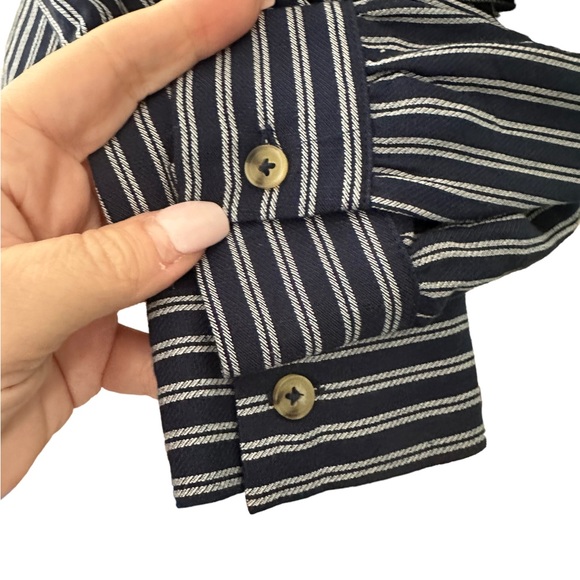 Maeve-Anthropologie navy top white rope stripes. Size 4. Absolutely gorgeous. - Picture 11 of 14